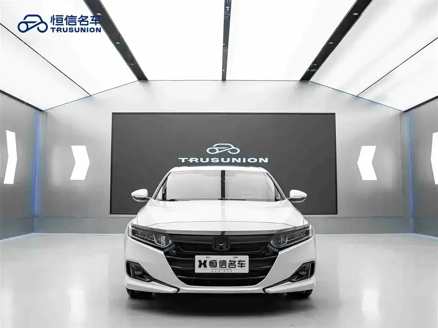Honda Accord Accord 2022 260TURBO Deluxe Edition 2022 — миниатюра 3