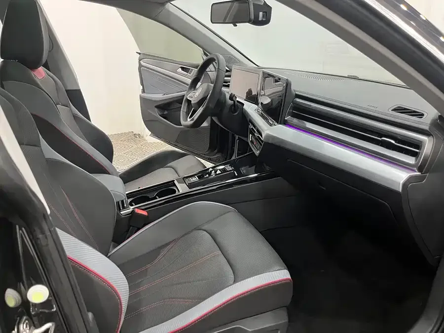 Volkswagen Lamando 2022 Lingdu Lingdu L 280TSI DSG Cool Edition 2023 — миниатюра 4