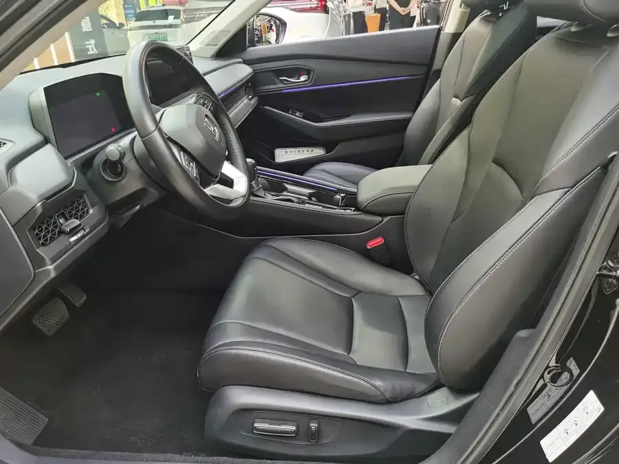 Honda Accord Accord 2023 260TURBO Smart Edition 2023 — миниатюра 4