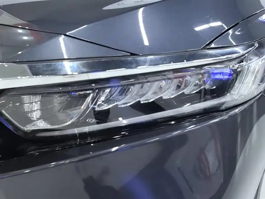 Honda Accord Accord 2022 260TURBO Deluxe Edition 2022 — миниатюра 5