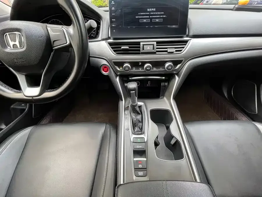 Honda Accord Accord 2022 260TURBO Deluxe Edition 2022 — миниатюра 5