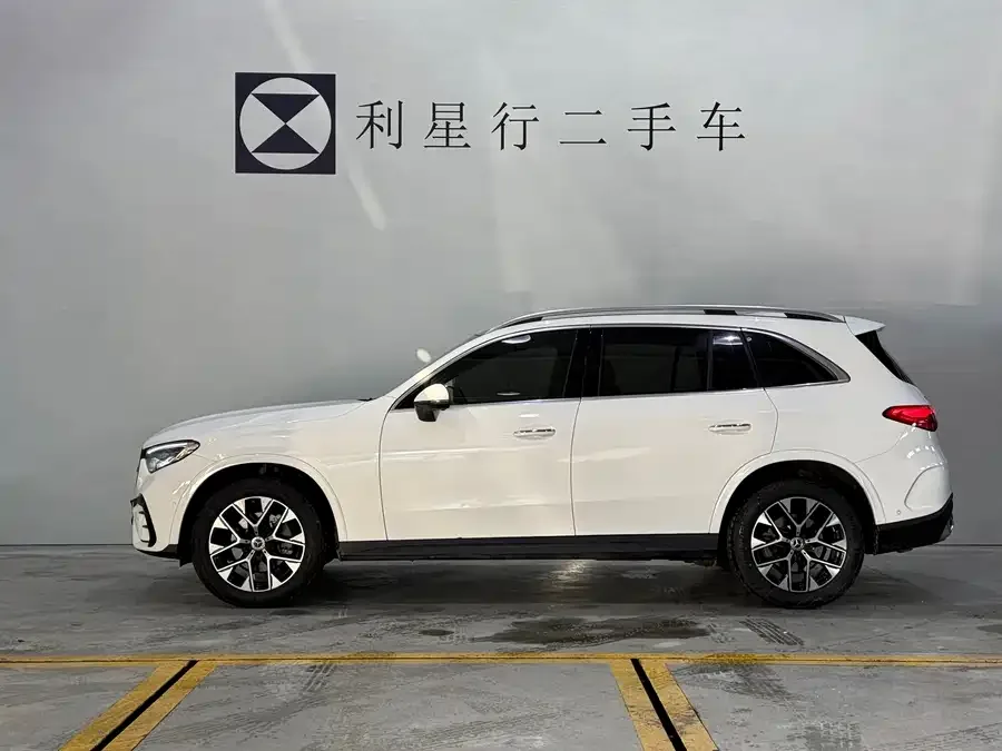 Mercedes-Benz GLC-Class Mercedes-Benz GLC 2024 GLC 260 L 4MATIC luxury 5-seater 2024 — миниатюра 4