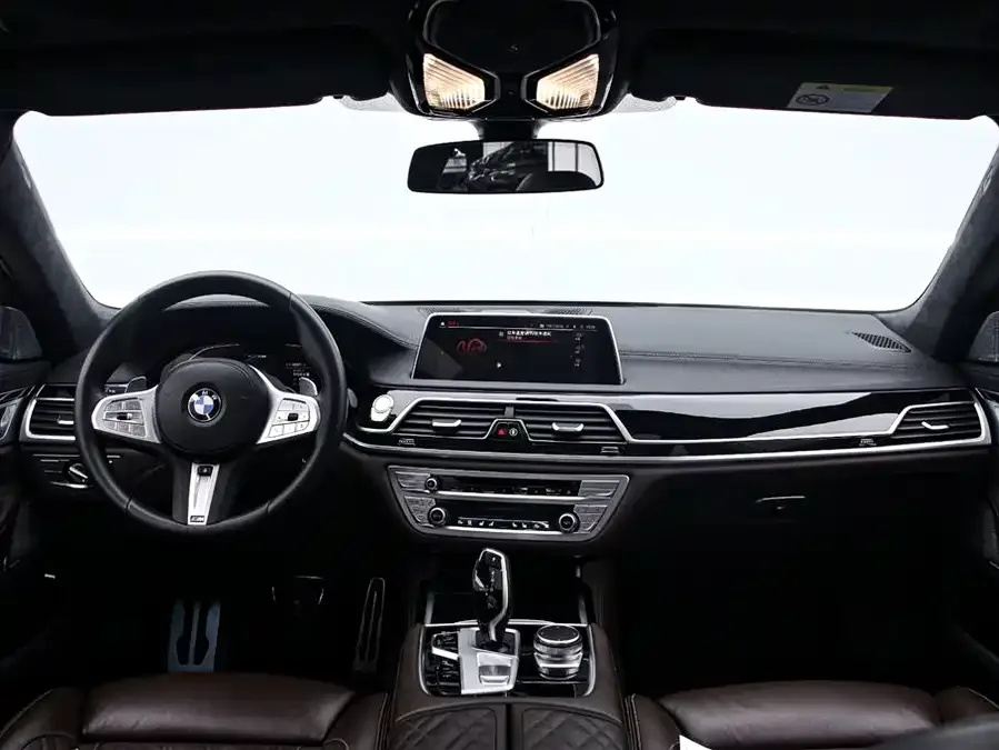 BMW 7 Series BMW 7 Series 2022 740Li xDrive Executive M Sport Package 2022 — миниатюра 2