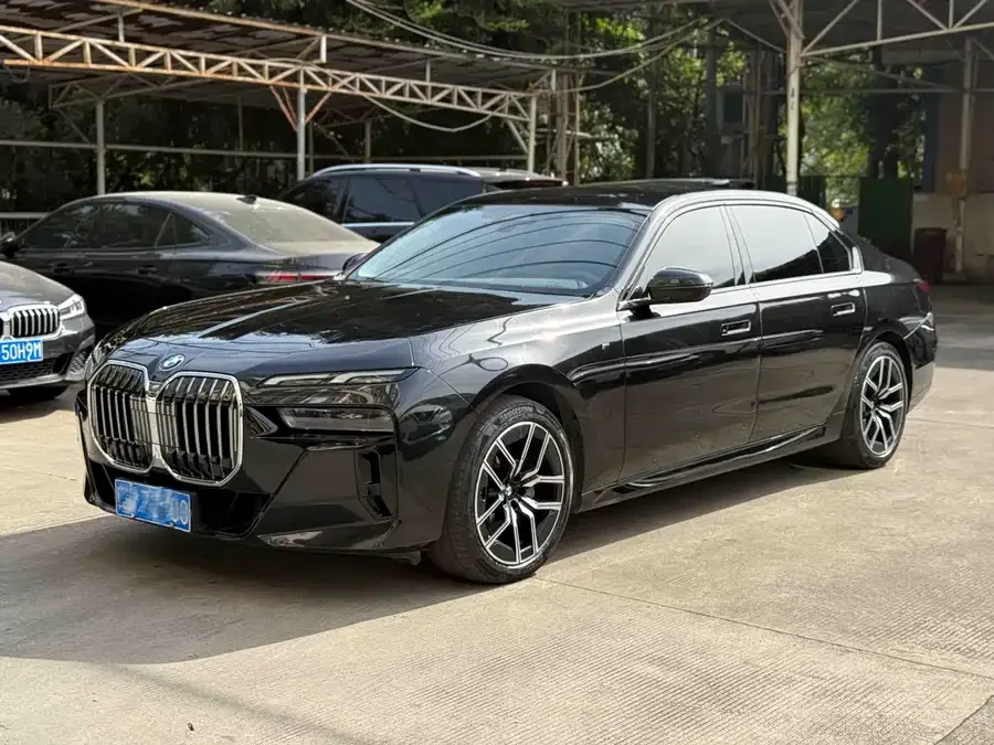 BMW 7 Series 2023