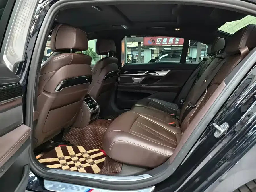 BMW 7 Series BMW 7 Series 2021 730Li M Sport Package 2022 — миниатюра 3