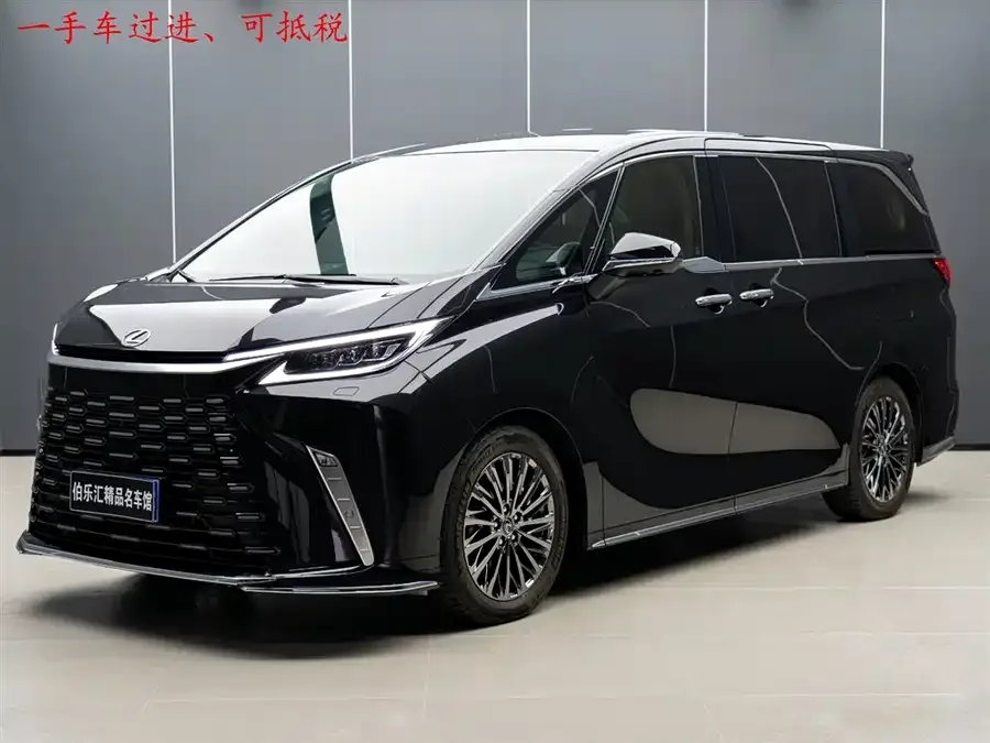 Lexus LM 2026