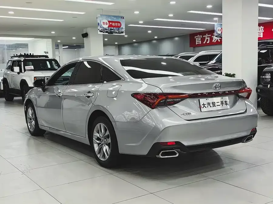 Toyota Avalon Asia Dragon 2022 2.0L Deluxe Edition 2022 — миниатюра 3