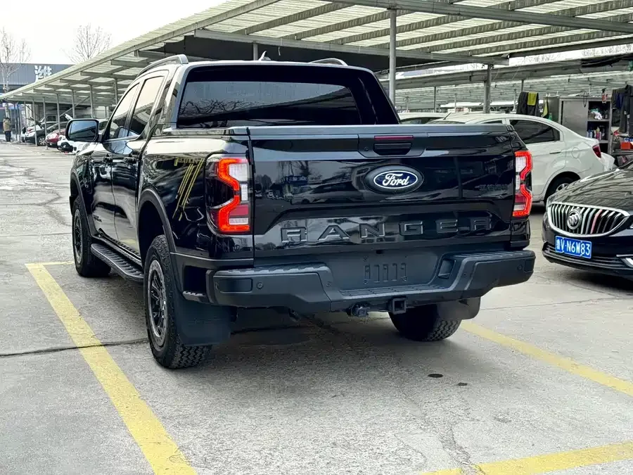 Ford Ranger Ranger 2023 1st Edition Petrol 2024 — миниатюра 5