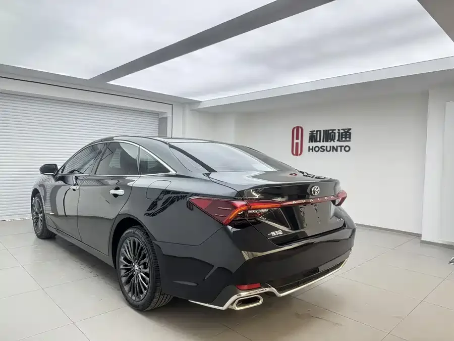 Toyota Avalon 2019 Avalon 2.0L XLE Premium Edition National VI 2022 — миниатюра 3