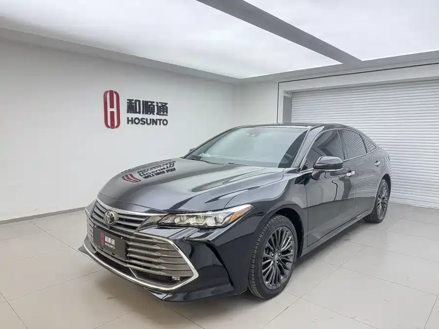 Toyota Avalon 2019 Avalon 2.0L XLE Premium Edition National VI 2022 — фото 1, купить с доставкой в Москву