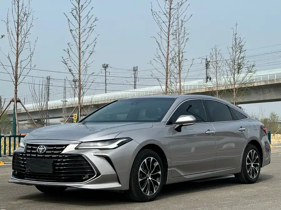 Toyota Avalon Asia Dragon 2022 2.0L Deluxe Edition 2022 — фото 1, купить с доставкой в Москву