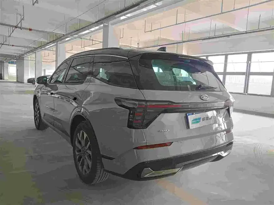 Ford Edge 2023 Sharp L 2.0T EcoBoost 4WD 7-seater Ultimate Edition 2023 — миниатюра 4