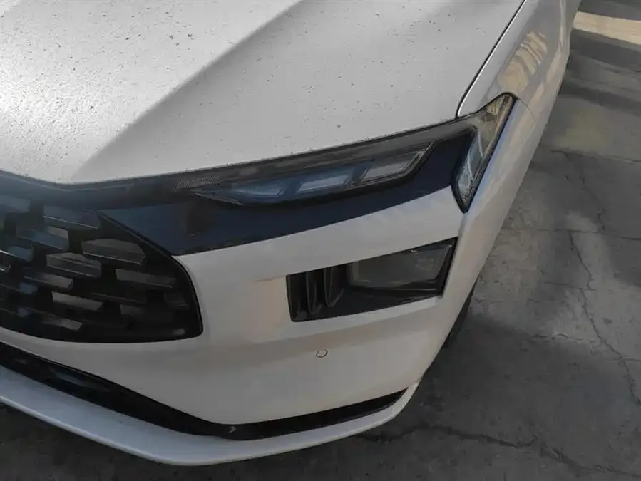 Ford Mondeo 2022 Mondeo EcoBoost 245 Extreme Edition 2023 — миниатюра 2