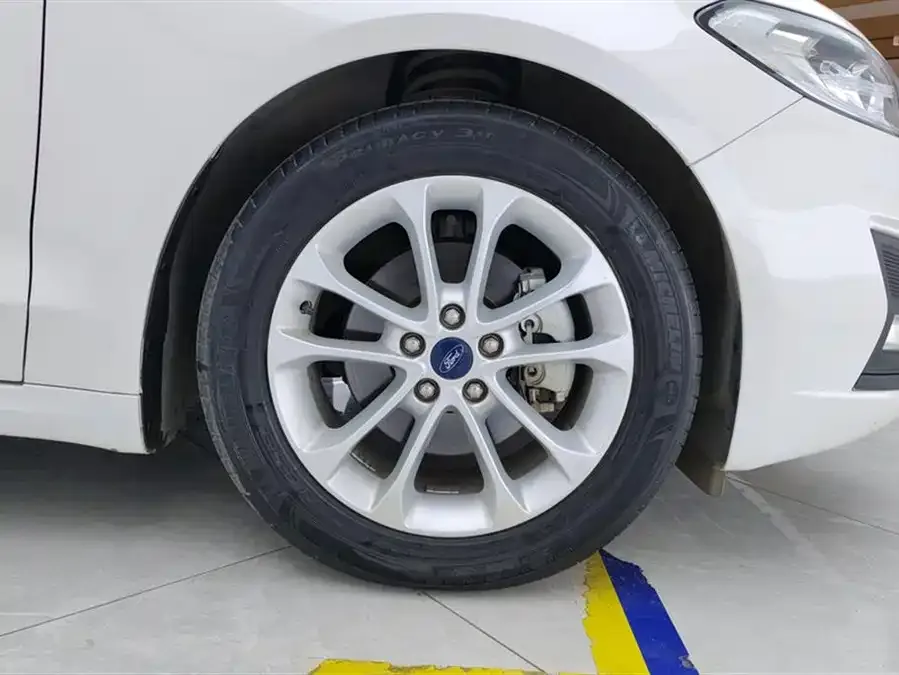 Ford Mondeo 2020 Mondeo EcoBoost 180 Fashion Edition 2022 — миниатюра 5