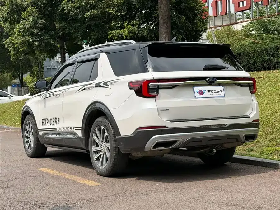 Ford Explorer Explorer 2023 EcoBoost 285 4WD Fashion Plus Edition 7 Seaters 2022 — миниатюра 4