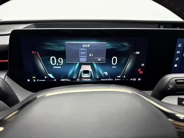 Ford Mondeo 2022 Toyota Mondeo EcoBoost 245 ST-Line 2022 — миниатюра 3