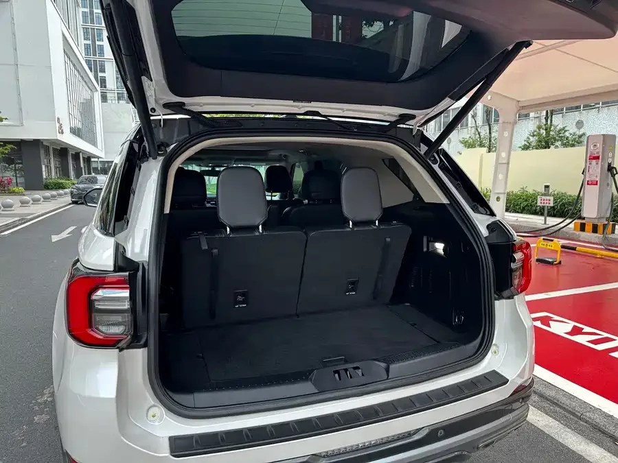 Ford Explorer Explorer 2023 EcoBoost 285 4WD Fashion Plus Edition 6 Seaters 2023 — миниатюра 5