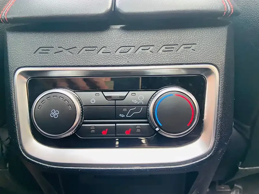 Ford Explorer Explorer 2023 EcoBoost 285 4WD ST-LINE 6 Seaters 2022 — миниатюра 3