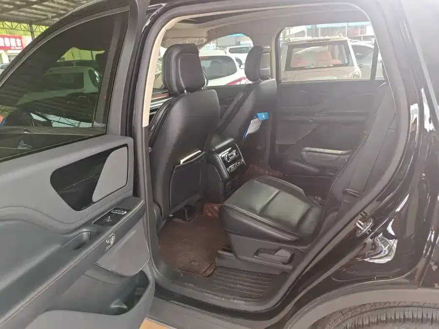 Lincoln Aviator Aviator 2021 3.0T V6 4WD Premium Edition 2022 — миниатюра 4