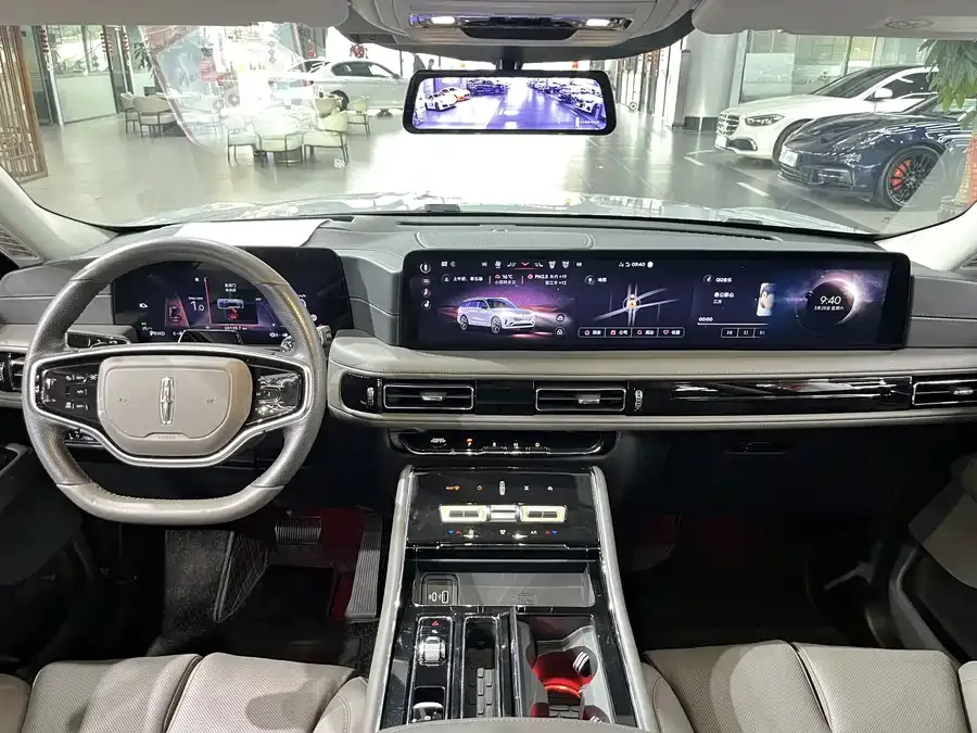 Lincoln Aviator Aviator 2024 3.0T V6 4WD Luxury Edition 6 Seaters 2024 — миниатюра 2