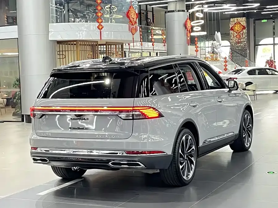 Lincoln Aviator Aviator 2024 3.0T V6 4WD Luxury Edition 6 Seaters 2024 — миниатюра 3