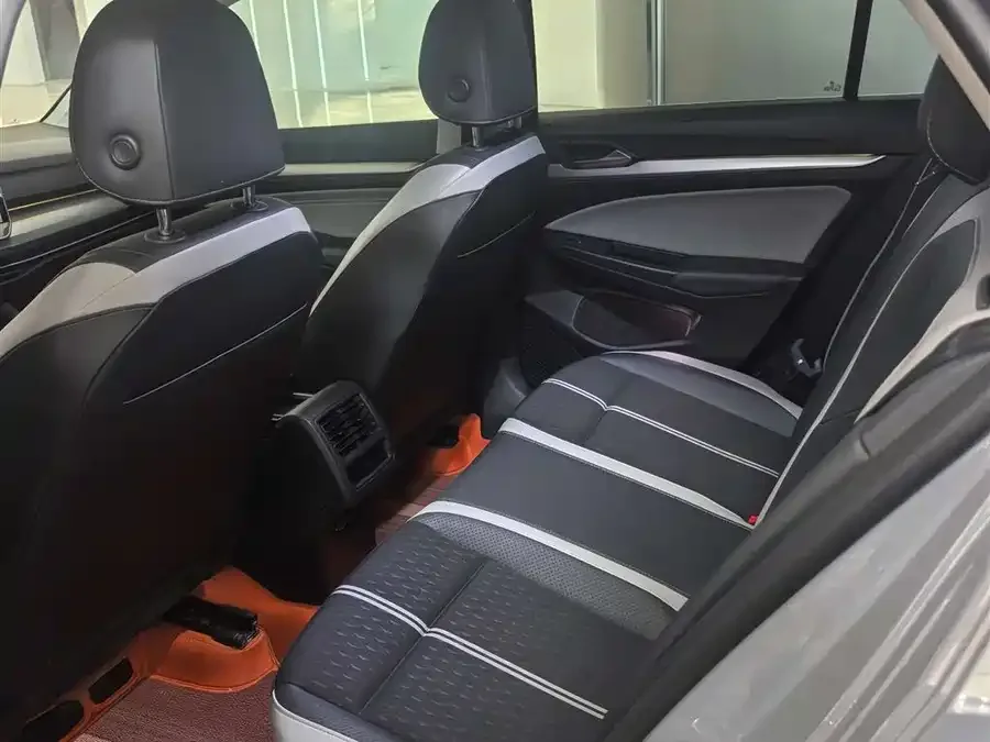Volkswagen Golf Golf 2025 300TSI Pro 2025 — миниатюра 4