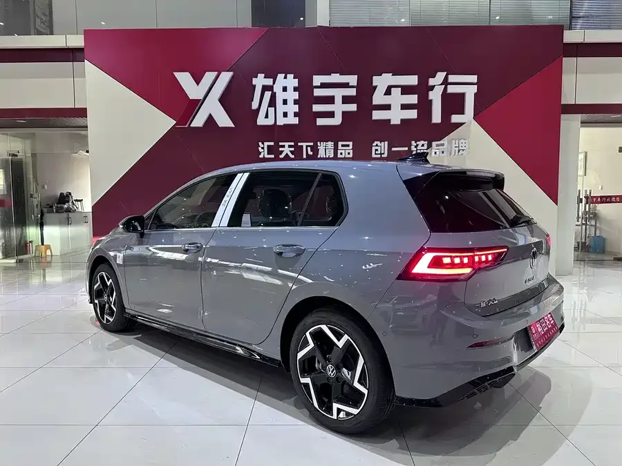 Volkswagen Golf Golf 2025 facelift 300TSI R-Line 2025 — миниатюра 4