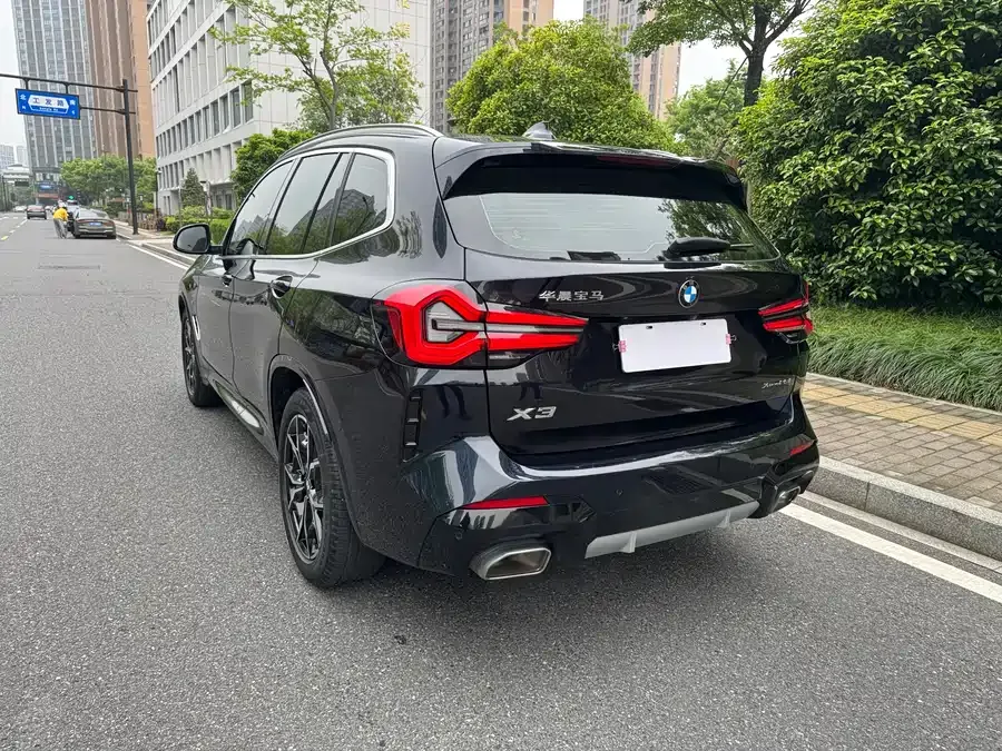BMW X3 2022 facelift xDrive25i M Sport package 2022 — миниатюра 2