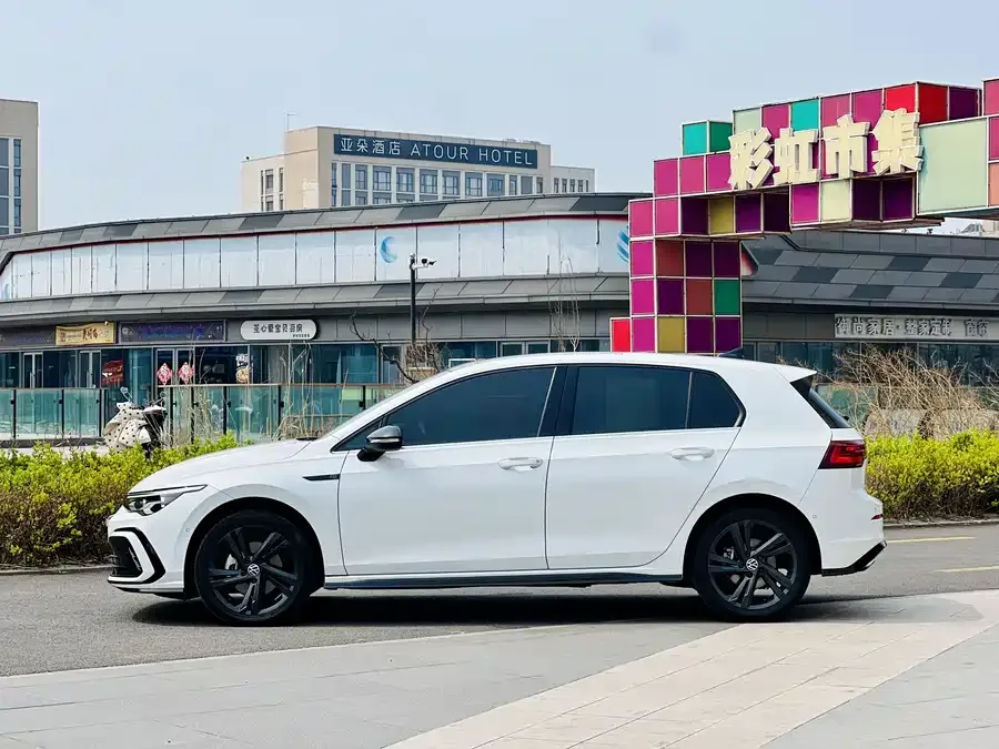 Volkswagen golf Golf 2021 280TSI DSG R-Line 2022 — миниатюра 3