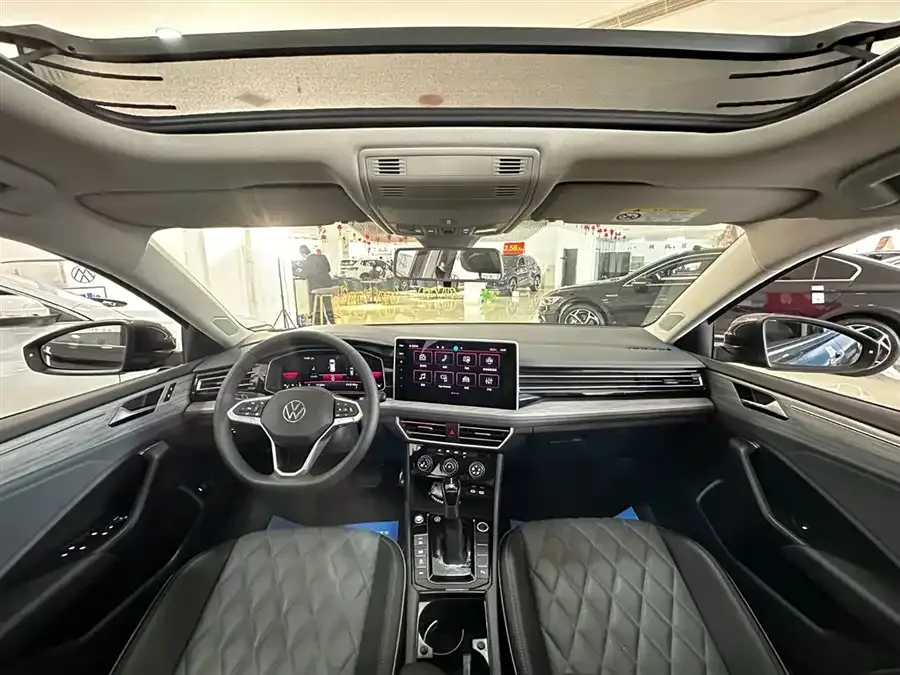 Volkswagen Sagitar 2025 Sagitar 300TSI DSG Beyond Edition 2025 — миниатюра 4