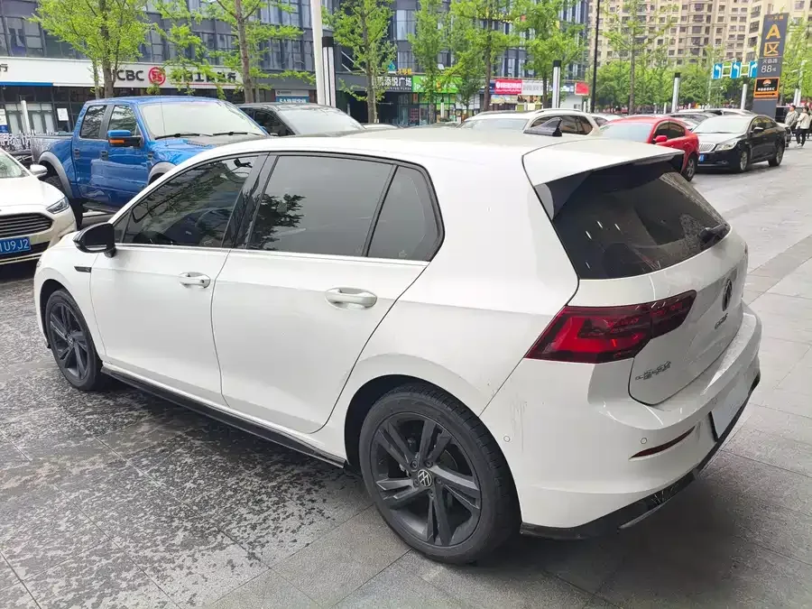 Volkswagen golf Golf 2021 280TSI DSG R-Line 2022 — миниатюра 4