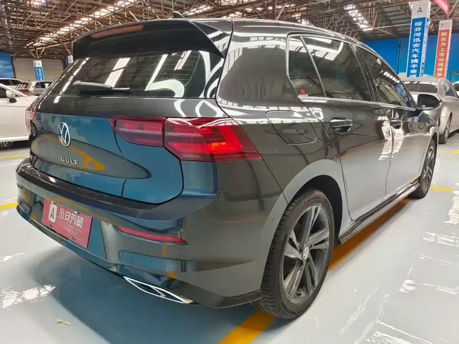 Volkswagen golf Golf 2021 280TSI DSG R-Line 2022 — миниатюра 2