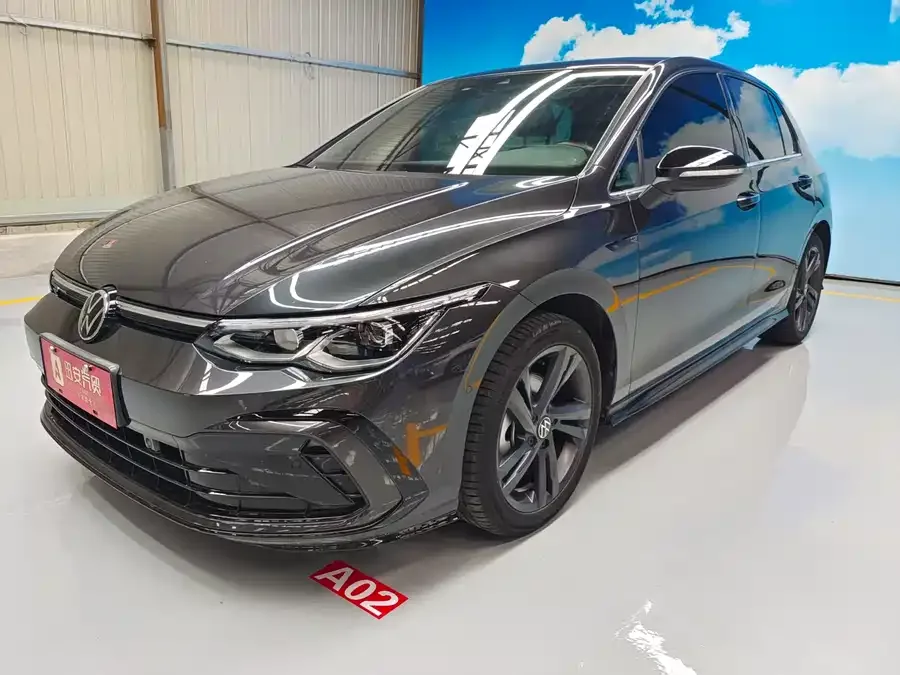 Volkswagen golf Golf 2021 280TSI DSG R-Line 2022 — фото 1, купить с доставкой в Москву