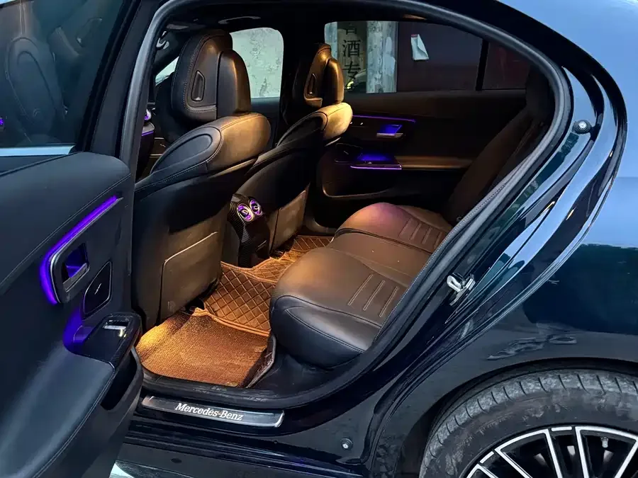 Mercedes-Benz Class C Mercedes-Benz C-Class 2024 C 260 L Sports Edition 2024 — миниатюра 2