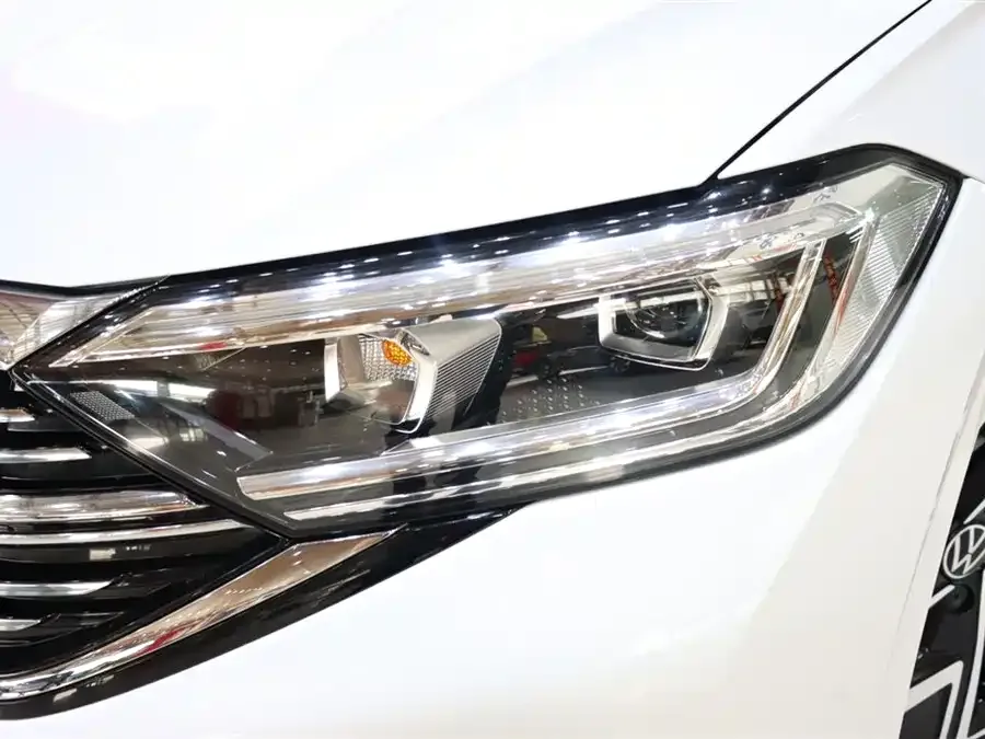 Volkswagen Sagitar 2023 Sagitar 300TSI DSG Beyond Edition 2024 — миниатюра 4