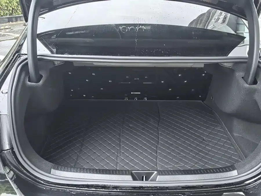 Mercedes-Benz A-Class AMG Mercedes-Benz A-Class AMG 2025 facelift AMG A 35 L 4MATIC 2025 — миниатюра 2