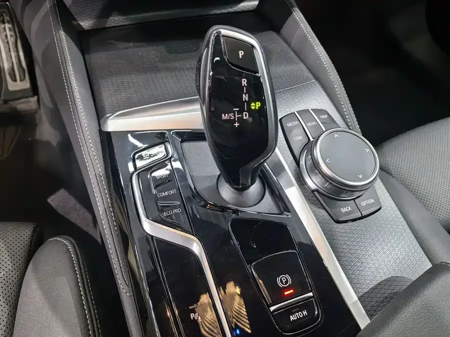 BMW 5 Series BMW 5 Series (Imported) 2022 facelift 530i M Sports Package 2023 — миниатюра 4