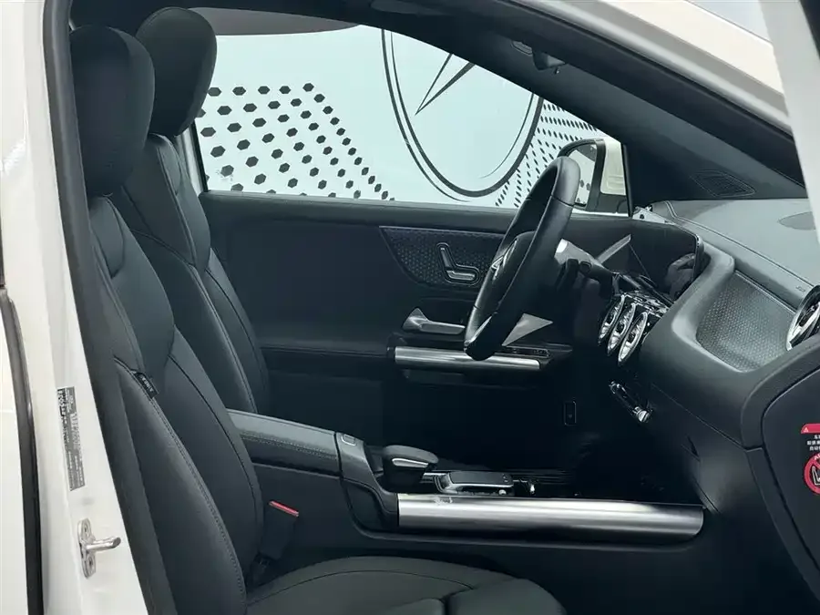 Mercedes-Benz GLA Mercedes-Benz GLA 2024 GLA 220 2024 — миниатюра 5