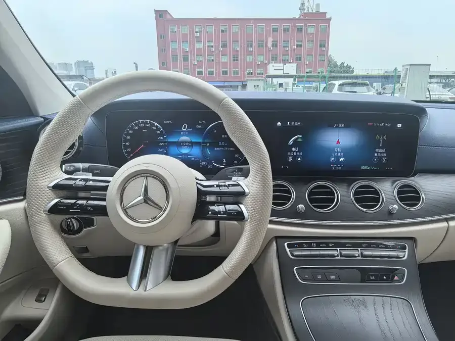 Mercedes-Benz E-Class Mercedes-Benz E-Class 2023 E 300 L Sports Luxury Edition 2023 — миниатюра 3