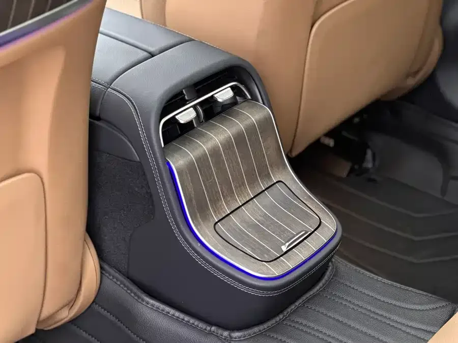 Mercedes-Benz E-Class Mercedes-Benz E-Class 2025 E 300 L Luxury Edition 2025 — миниатюра 4