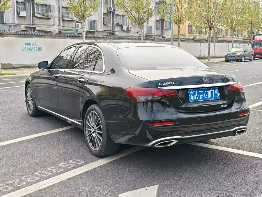 Mercedes-Benz E-Class Mercedes-Benz E-Class 2023 facelift E 260 L 2023 — миниатюра 4