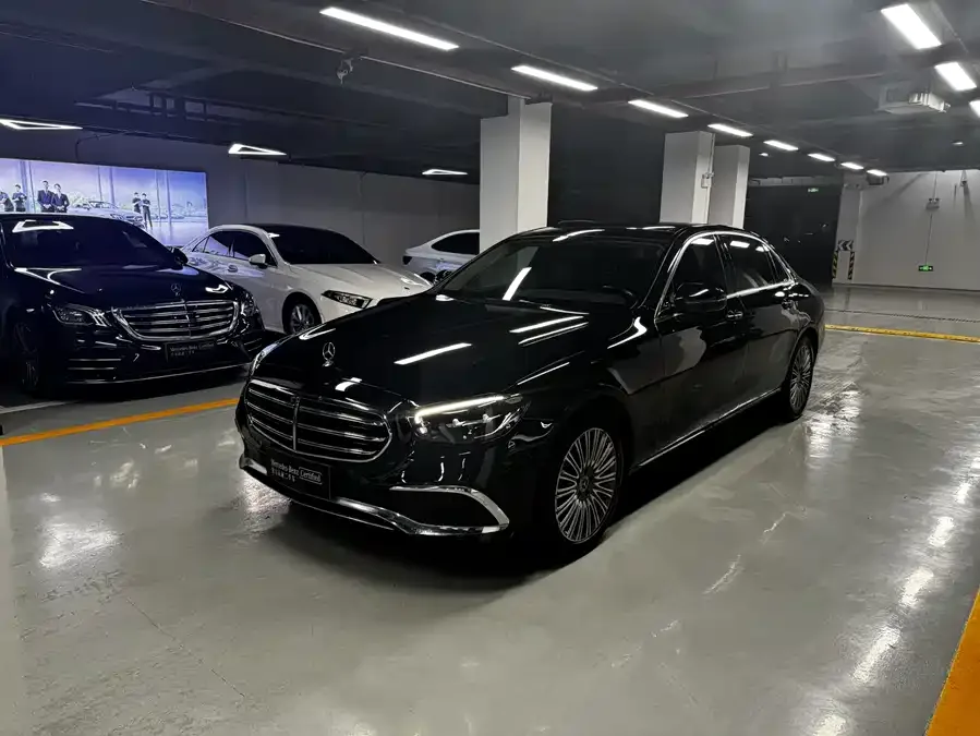 Mercedes-Benz E-Class 2022
