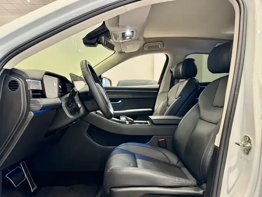 AITO M5 M5 2022 Extended Range 4WD Performance Edition 2022 — миниатюра 2
