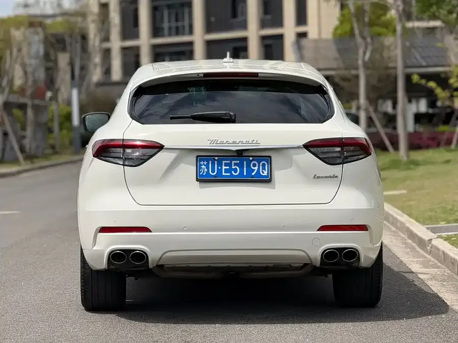 Maserati Levante Levante 2022 2.0T GT Edge Edition 2022 — миниатюра 2