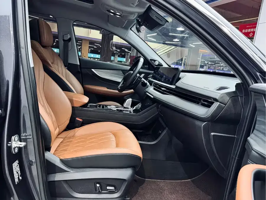 Chery Tiggo 8 PLUS Tiggo 8 PLUS 2022 290TGDI DCT luxury edition+ 2022 — миниатюра 5