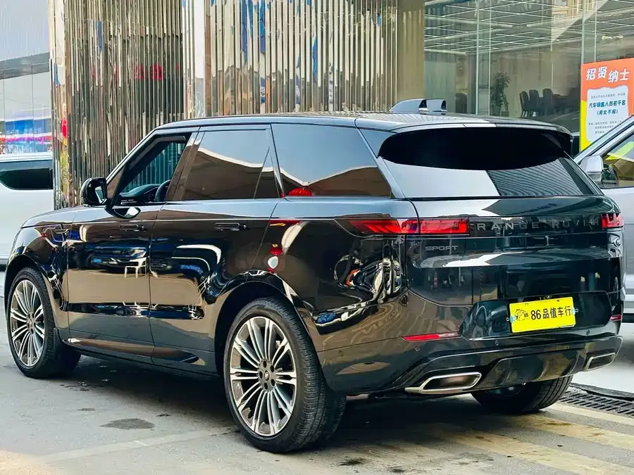 Land Rover Range Rover Sport Range Rover Sport 2025 400PS Dynamic SE 2025 — миниатюра 4