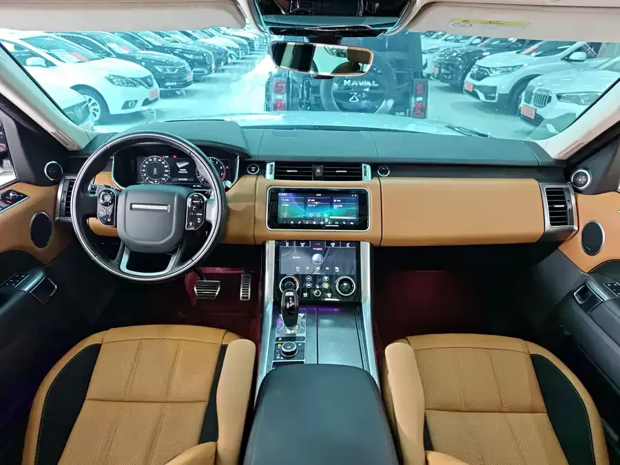 Land Rover Range Rover Sport Range Rover Sport 2022 3.0 L6 Black Edition 2022 — миниатюра 3