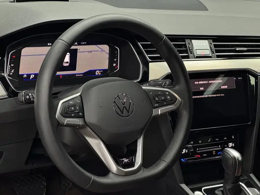 Volkswagen Passat Variant Weilan 2021 2.0T Vertical Edition 2023 — миниатюра 3