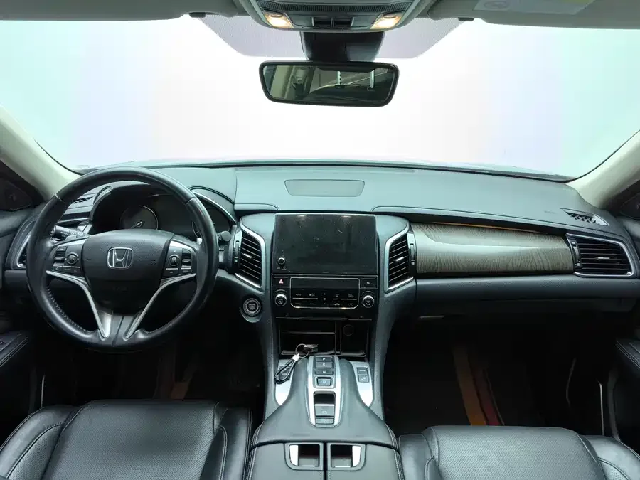 Honda Avancier 2020 Crown Road 370TURBO 4WD Premium Edition 2023 — миниатюра 4