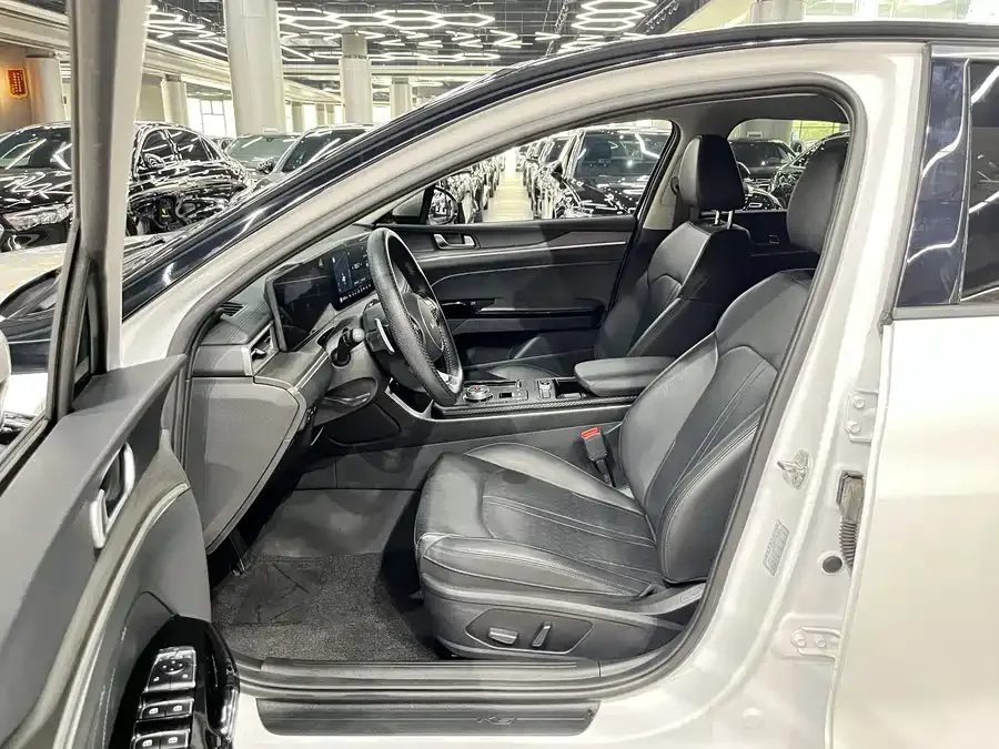 Kia K5 2021 270T CVVD New Edition 2023 — миниатюра 4